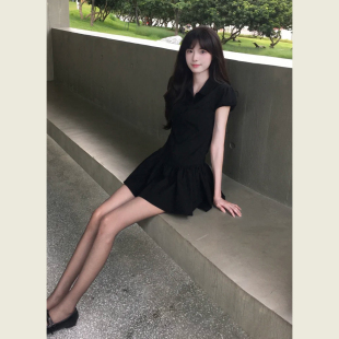 美式复古娃娃领黑色竖条纹连衣裙女夏季小个子学院风修身显瘦短裙