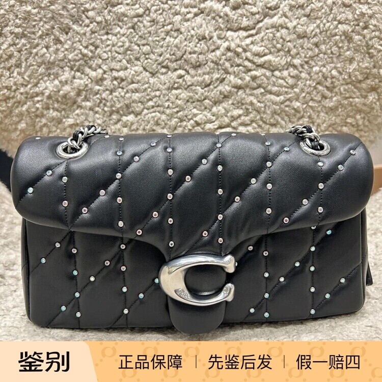 澳门 coach 新款女包 PILLOW绗缝和仿水晶铆钉TABBY 26号单肩包