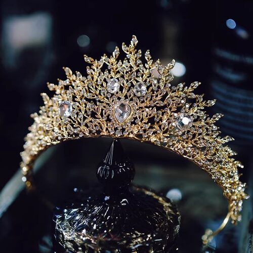 金色复古巴洛克皇冠头饰新娘结婚项链三件套法式成年礼生日王冠女