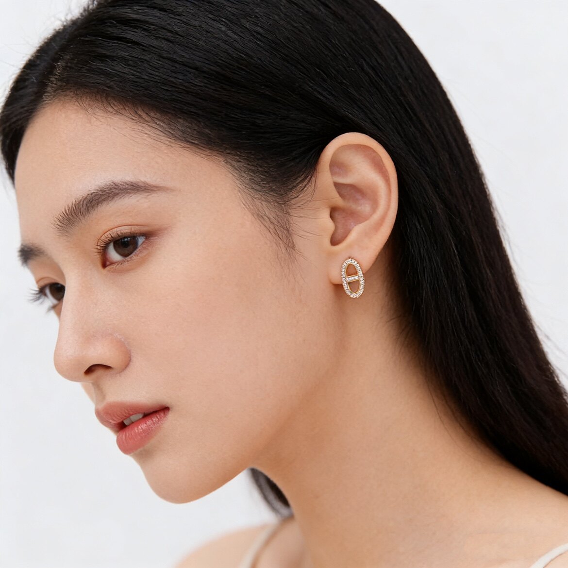 新娘结婚婚礼婚纱礼服首饰耳钉耳环猪鼻子高级感镀金镶嵌锆石银色
