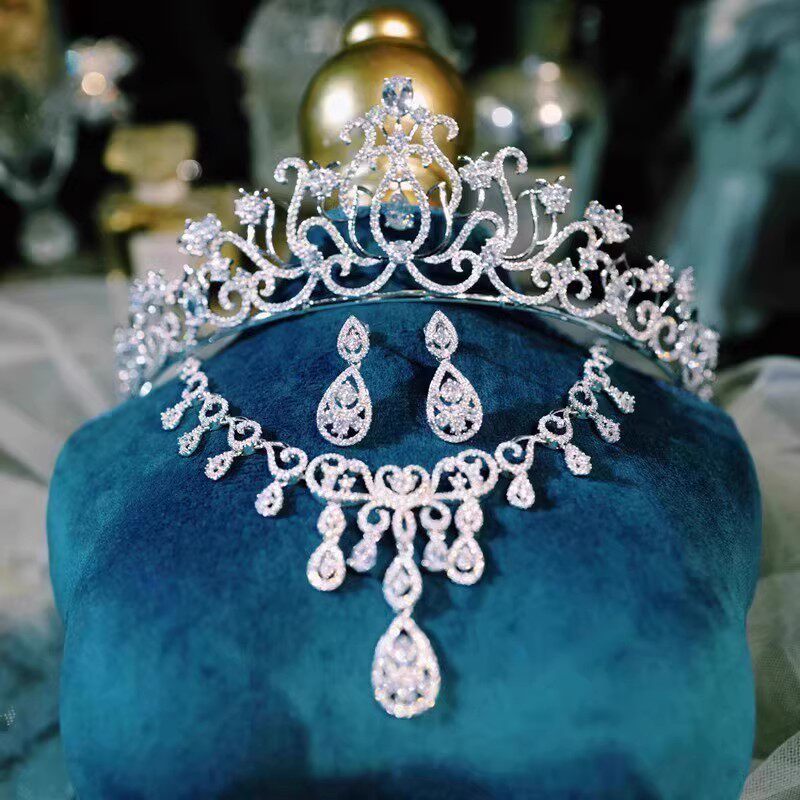 魔猫昭昭高级轻奢晚礼项链王冠头纱新娘主婚纱结婚生日皇冠三件套