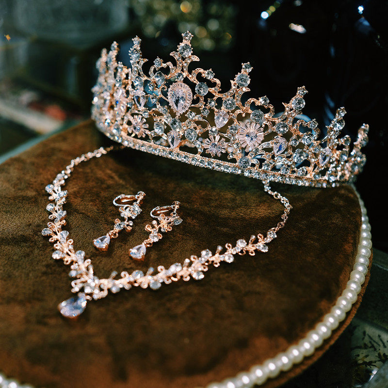 法式复古头纱新娘主婚纱皇冠三件套玫瑰金结婚项链配饰高级感大气