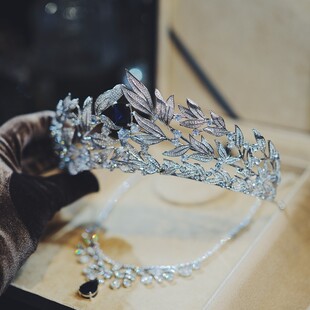 法式仙美高端轻奢蓝色宝石公主皇冠头饰项链新娘主婚纱晚礼服配饰