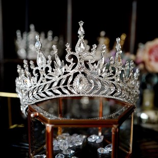 法式风原创设计结婚生日皇冠头饰新娘大气高级感主婚纱轻奢风王冠