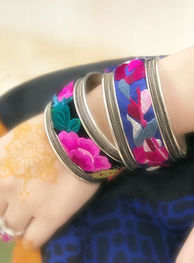 宽边大手镯民方族风绣花苗银老绣