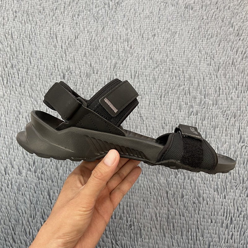 阿迪达斯男女魔术贴运动休闲凉鞋
