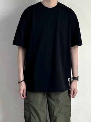 WHICHONE拼接纯棉基础毛边五分袖