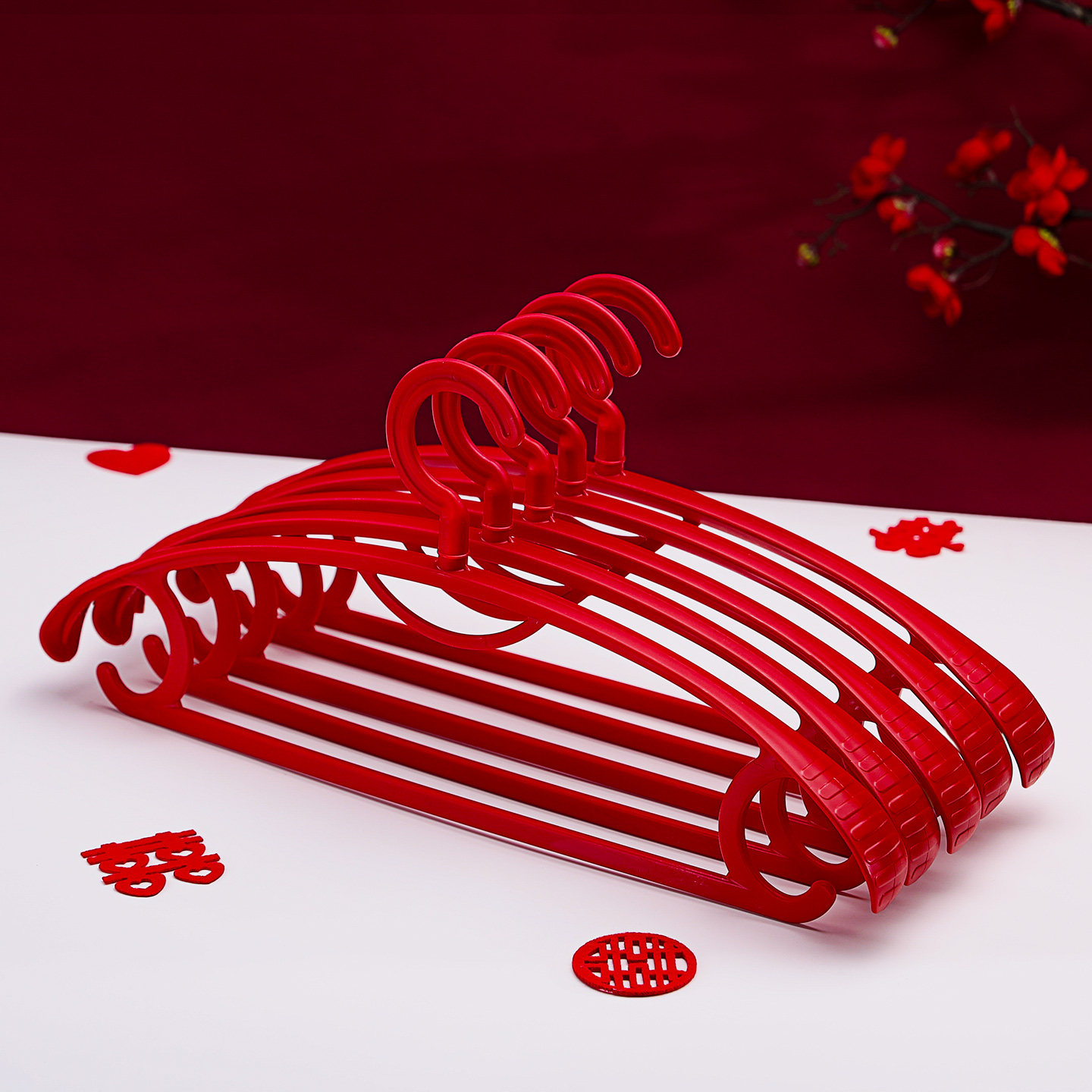 结婚红色衣架无痕防肩甲挂衣架子