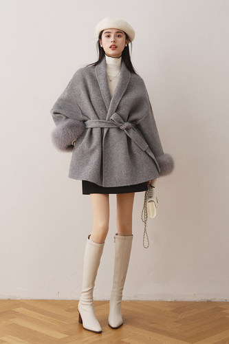 ron羊毛常规通勤狐狸毛毛呢大衣