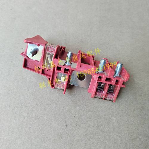 昂克赛拉CX5阿特兹CX4电瓶保险丝