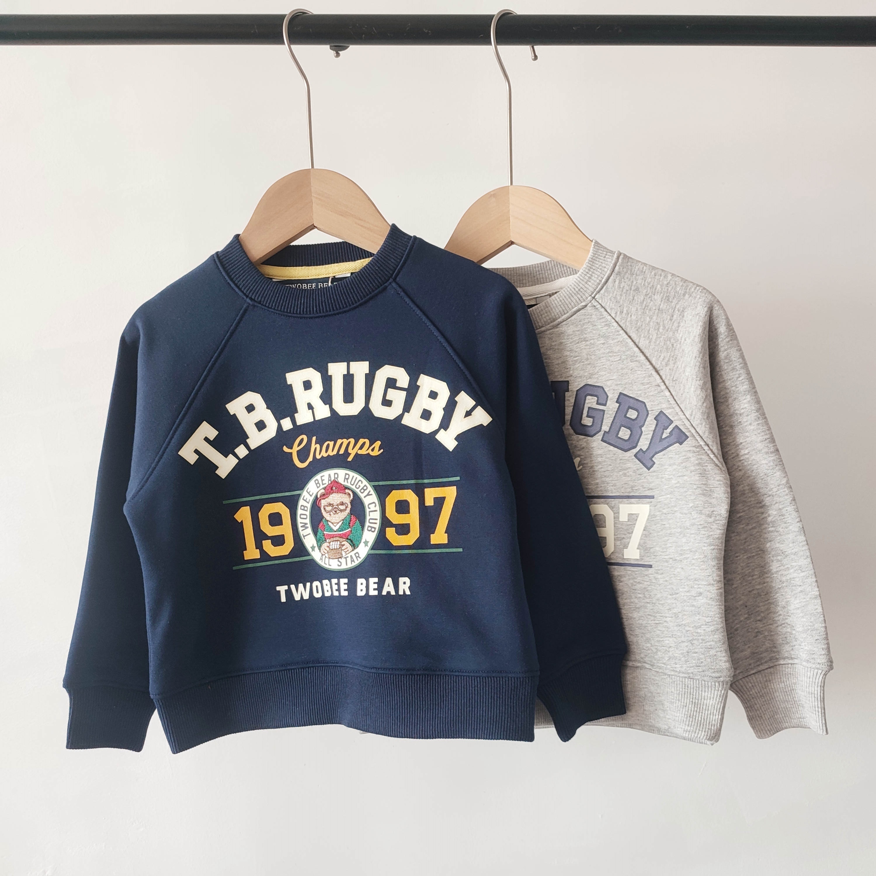 2025秋款小熊童装男童圆领毛圈休闲卫衣中大童长袖洋气外套儿童潮