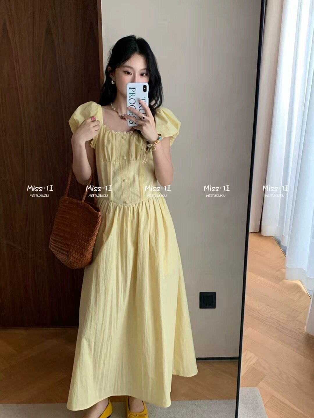 高个子法式气质绝美蓝色泡泡袖连衣裙女夏季收腰显瘦a字露背长裙