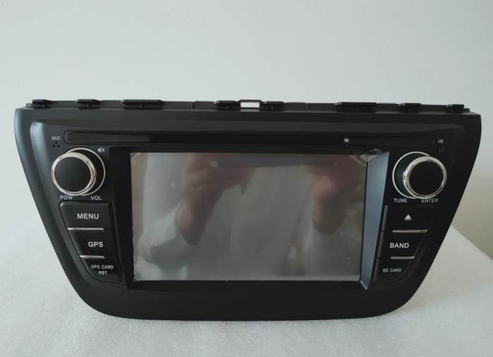 铃木锋驭车载DVD导航安卓智能语音声控蓝牙倒车影像记录仪一体机