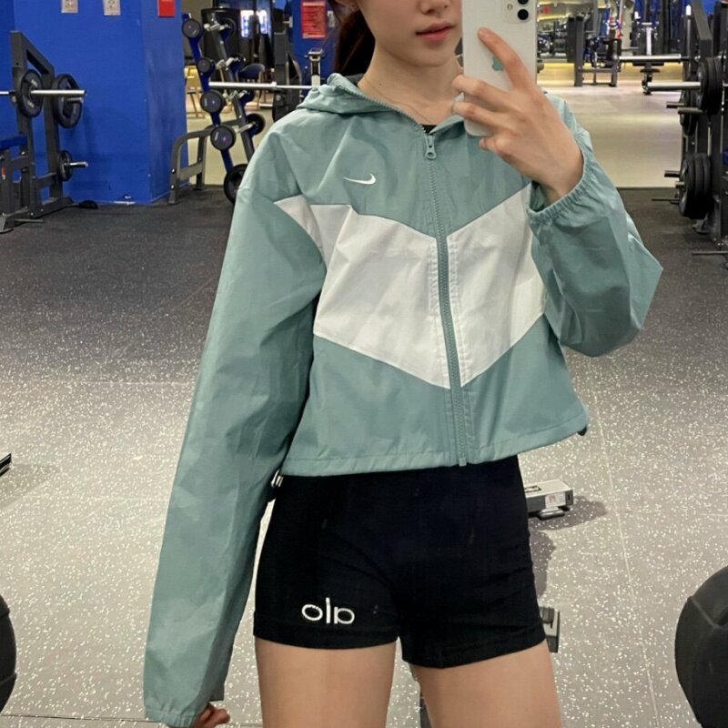 Nike耐克Sportswear女子风行者梭织拼接短款防风衣夹克外套HJ1183