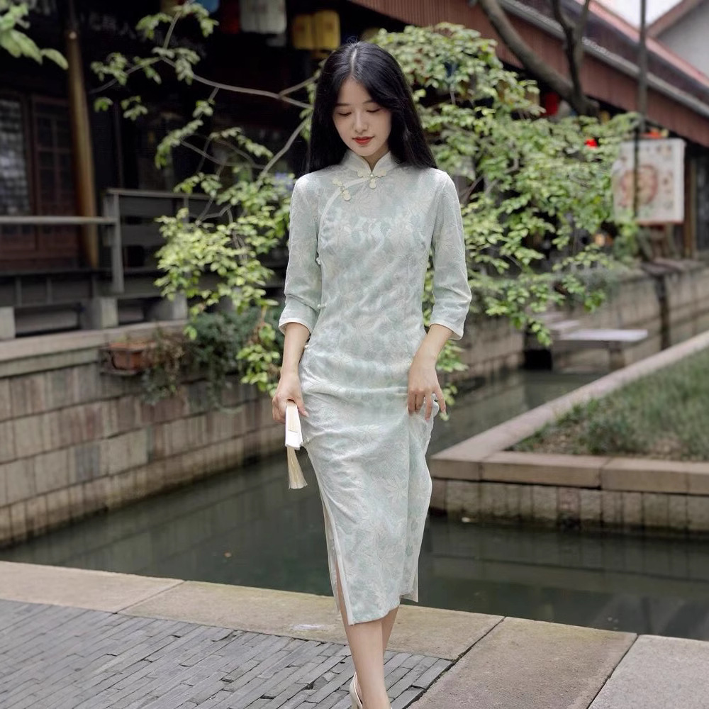 2025早秋长款七分袖雪尼尔旗袍连衣裙清新文艺年轻款旗袍裙