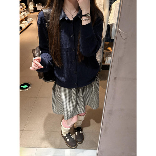 爱爱丸秋新绞花格纹假两件毛衣