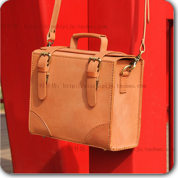 2019年新款头层植鞣牛皮单肩斜跨手提包硬皮定型包可养牛复古风格