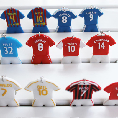 C罗本泽马魔迪里奇迪马利亚球衣