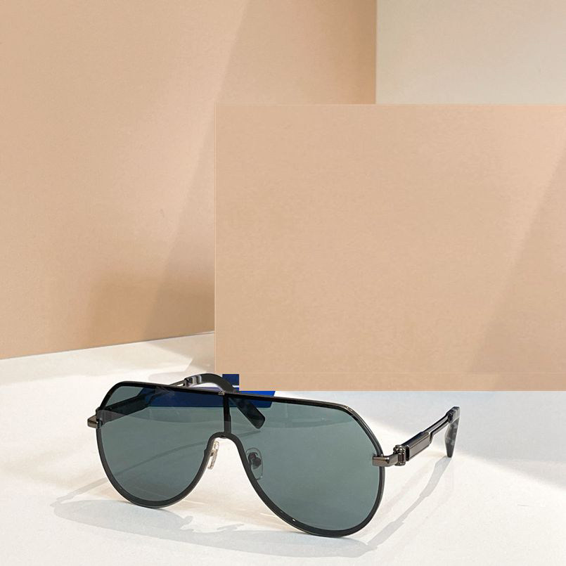 时尚新款太阳眼镜高品质高质感百搭潮遮阳大框SCHG64M金属大气