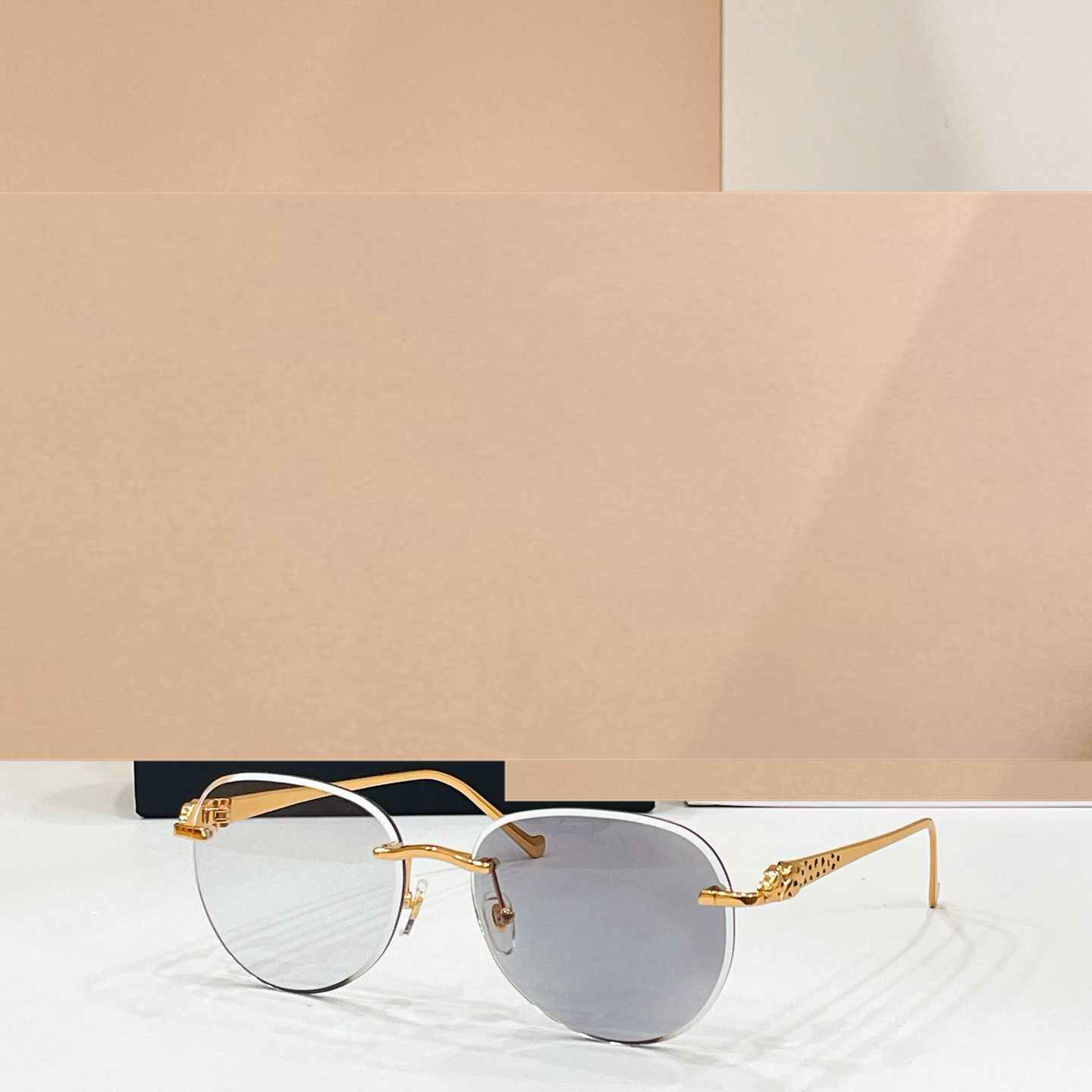 时尚新款太阳眼镜高品质高质感百搭遮阳大气0480S变色镜片金属