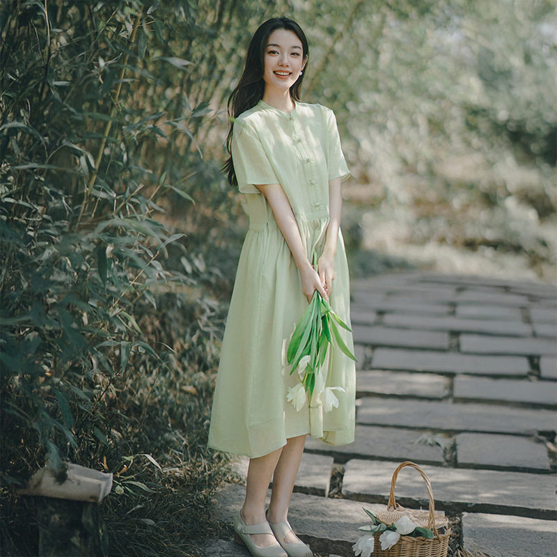 芬妮小姐小清新盘扣苎麻连衣裙 2025夏季新款高腰拼接纯色衬衫裙