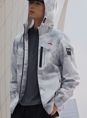 安踏正品 秋冬季休闲户外防风保暧梭织男训练外套上衣152447617N