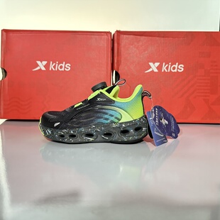 特步正品儿童小童男款日常出行跑步软底轻便运动跑鞋677215113670