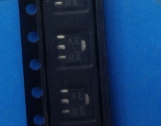 【全新原装】2SB1424 印AE AER AERT RE RX RN 贴片晶体管 SOT-89