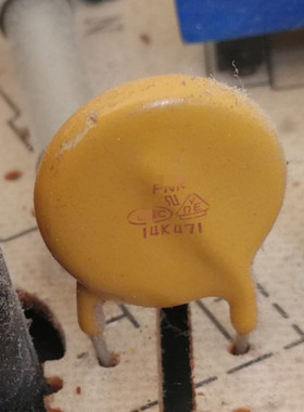 【全新】压敏电阻器 FNR14K471 14K471 直径14MM 470V 电子元器件