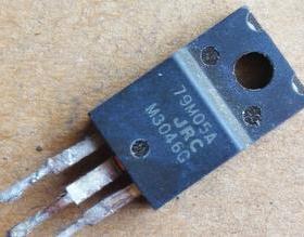 【原装拆机】79M05A NJM79M05A JRC 稳压三极管 TO220F封装 塑封