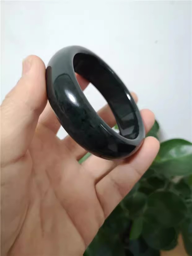 天然和田玉手镯山料证书青玉