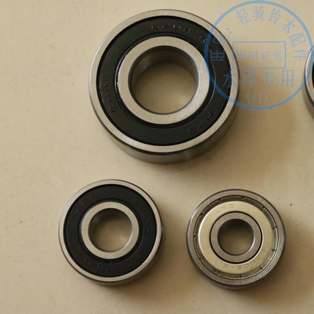 适用轻骑铃木风暴GZ150后轮圈轴承后链轮座轴承QS150B前轮毂轴承