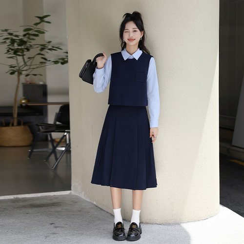 小个子学院风圆领马甲半身裙套装