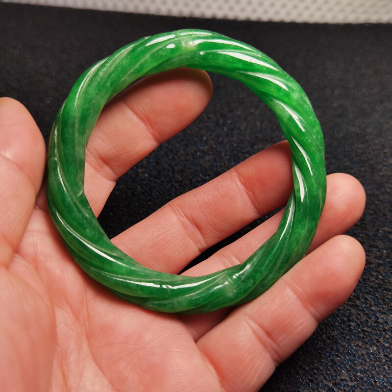 冰糯种玉石麻花翡翠色圆条手镯阳绿色翠玉镯子福镯飘花镯满绿雕花