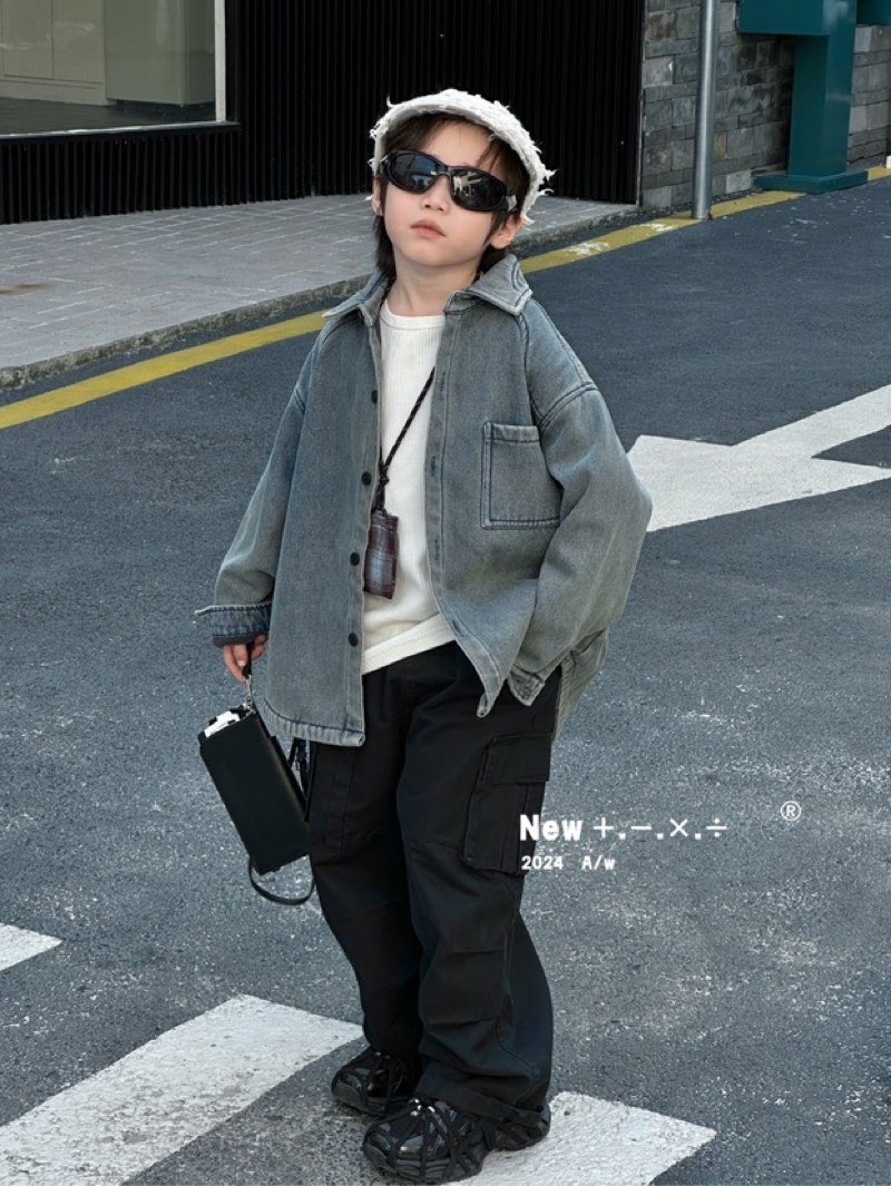 男童春秋渐变牛仔外套2024新款儿童洋气加绒外套中大童秋男孩装潮