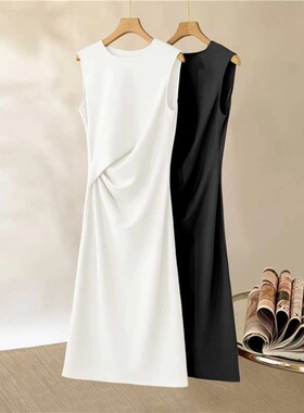 上海恩迪服饰TH款醋酸褶皱无袖连衣裙夏季法式优雅圆领显瘦小黑裙