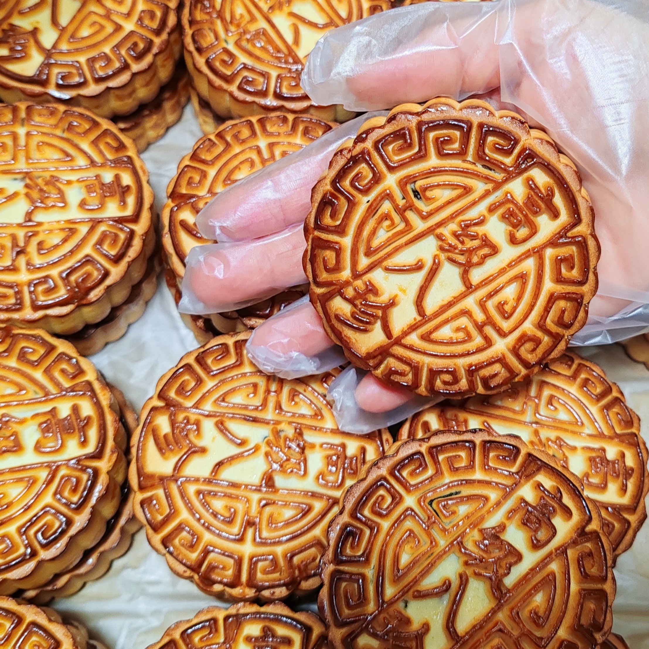 清真传统手工广式老味正宗香油高级八珍五仁新鲜怀旧中秋月饼糕点