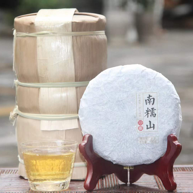 普洱生茶饼勐海南糯山茶叶香甜