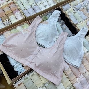 文胸女大碼 棉 無鋼圈前扣內衣簡約軟綿杯背心式 樂而美中老年媽媽款