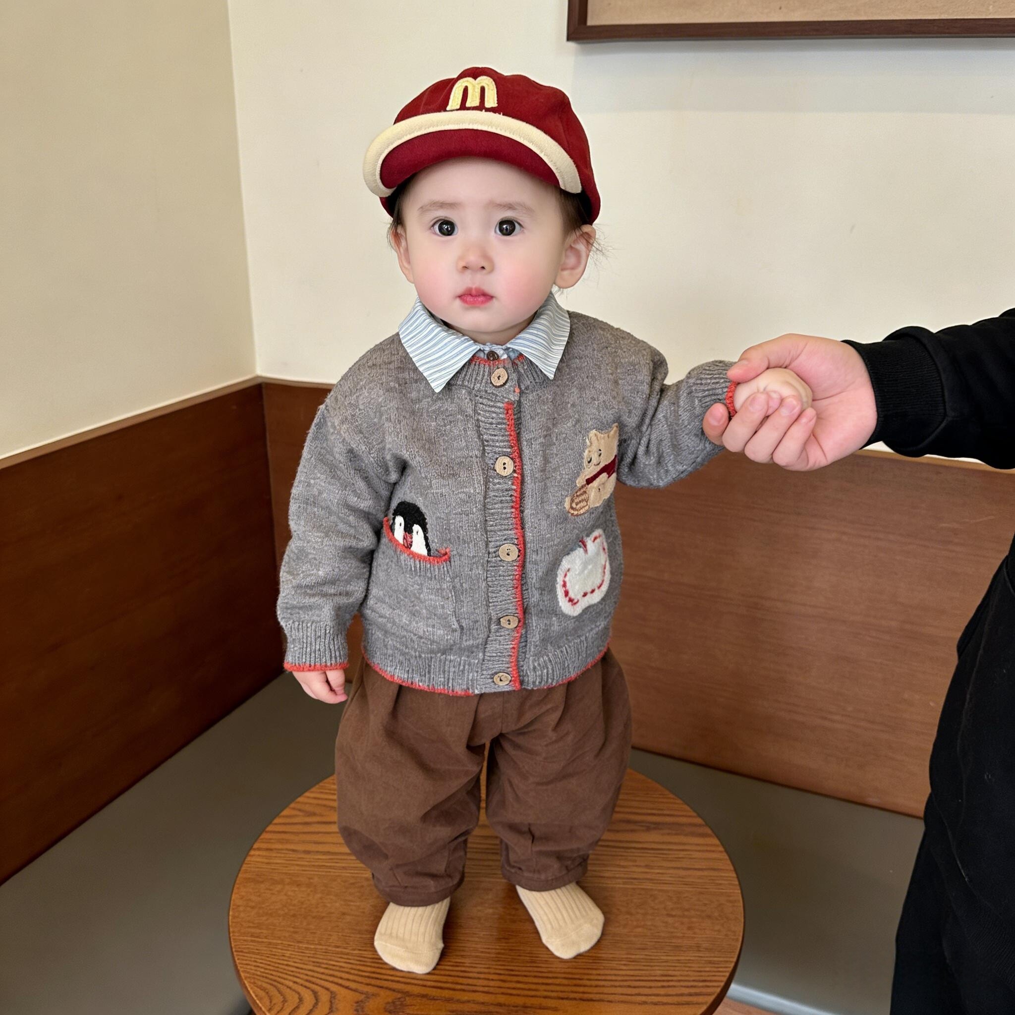 宝宝春季套装2026新款超萌韩系穿搭男宝针织开衫衬衣休闲裤三件套