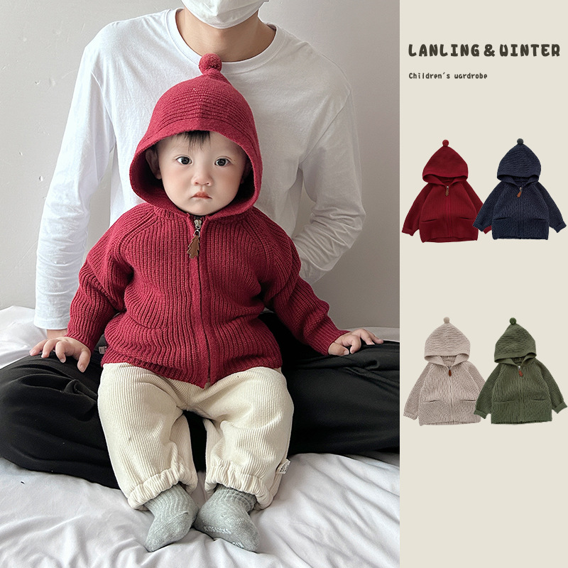 儿童红色加厚毛衣秋冬季男女宝宝洋气连帽衫可爱毛球外套婴儿上衣