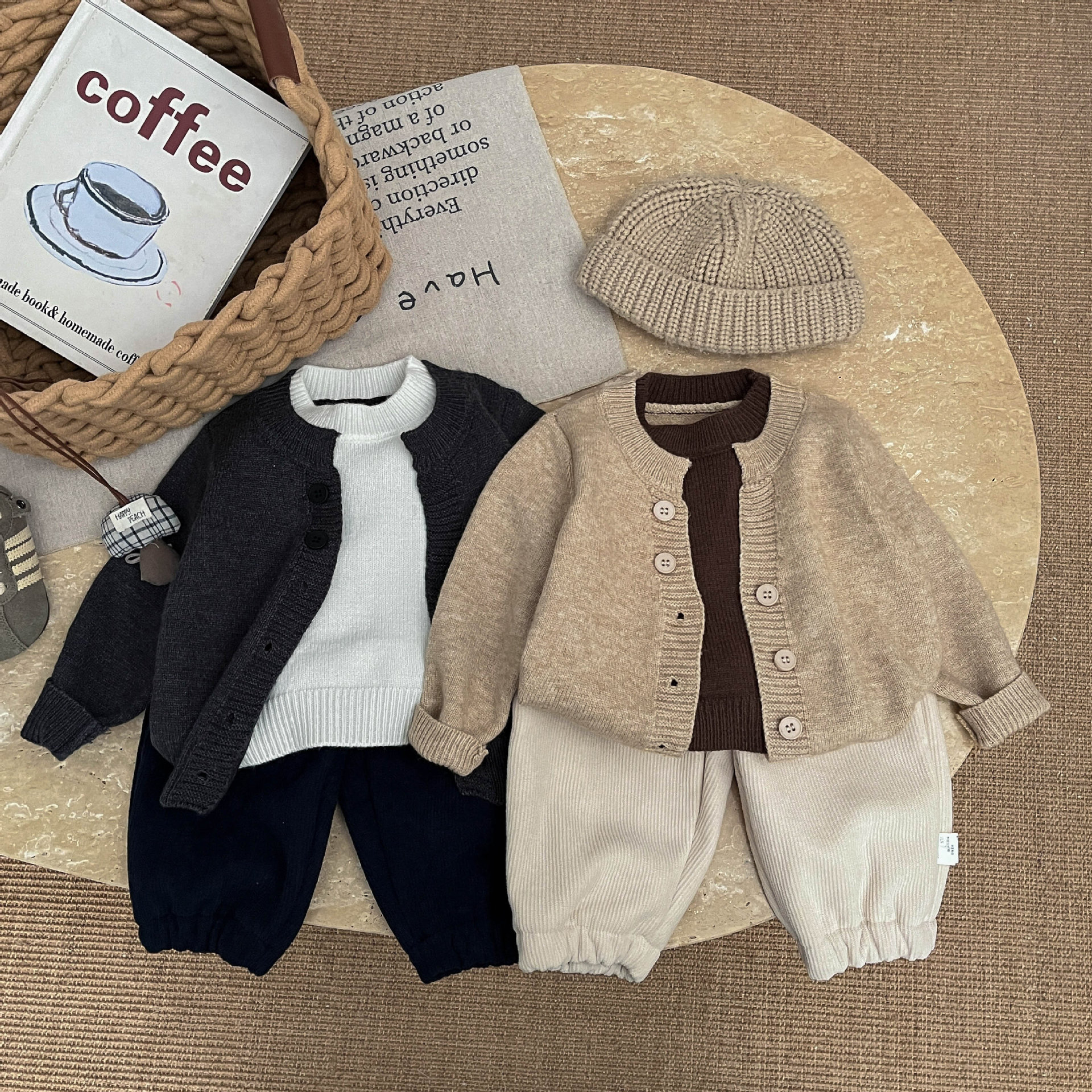 男女宝宝韩系慵懒风毛衣2025秋冬季新款婴儿时髦假两件撞色针织衫