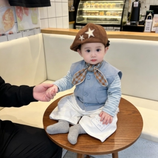 男宝宝分体套装开春秋季装婴幼儿衣服马甲T恤休闲裤三件套小月龄