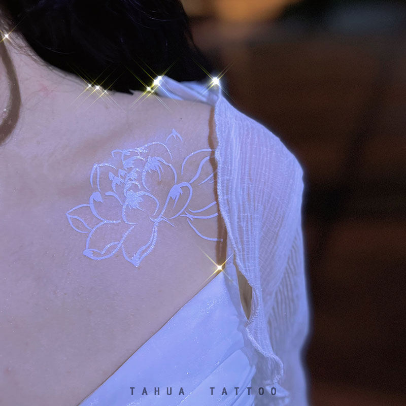 她画 白色莲花纹身贴防水持久女tattoo锁骨荷花性感后背贴纸图案