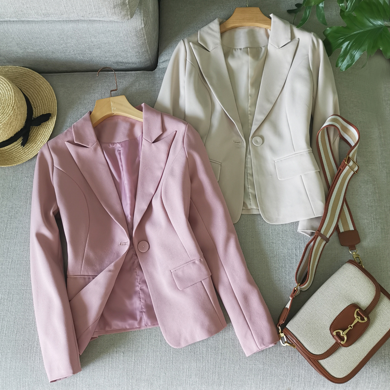 小个子西装外套燕麦色短款上衣