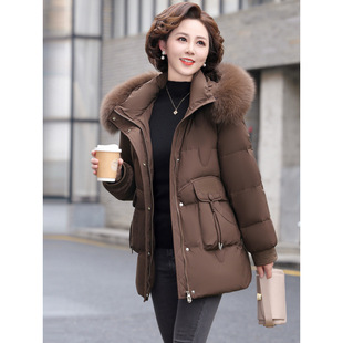 妈妈羽绒服女洋气2025新款宽松中老年秋冬装大毛领中长款保暖外套