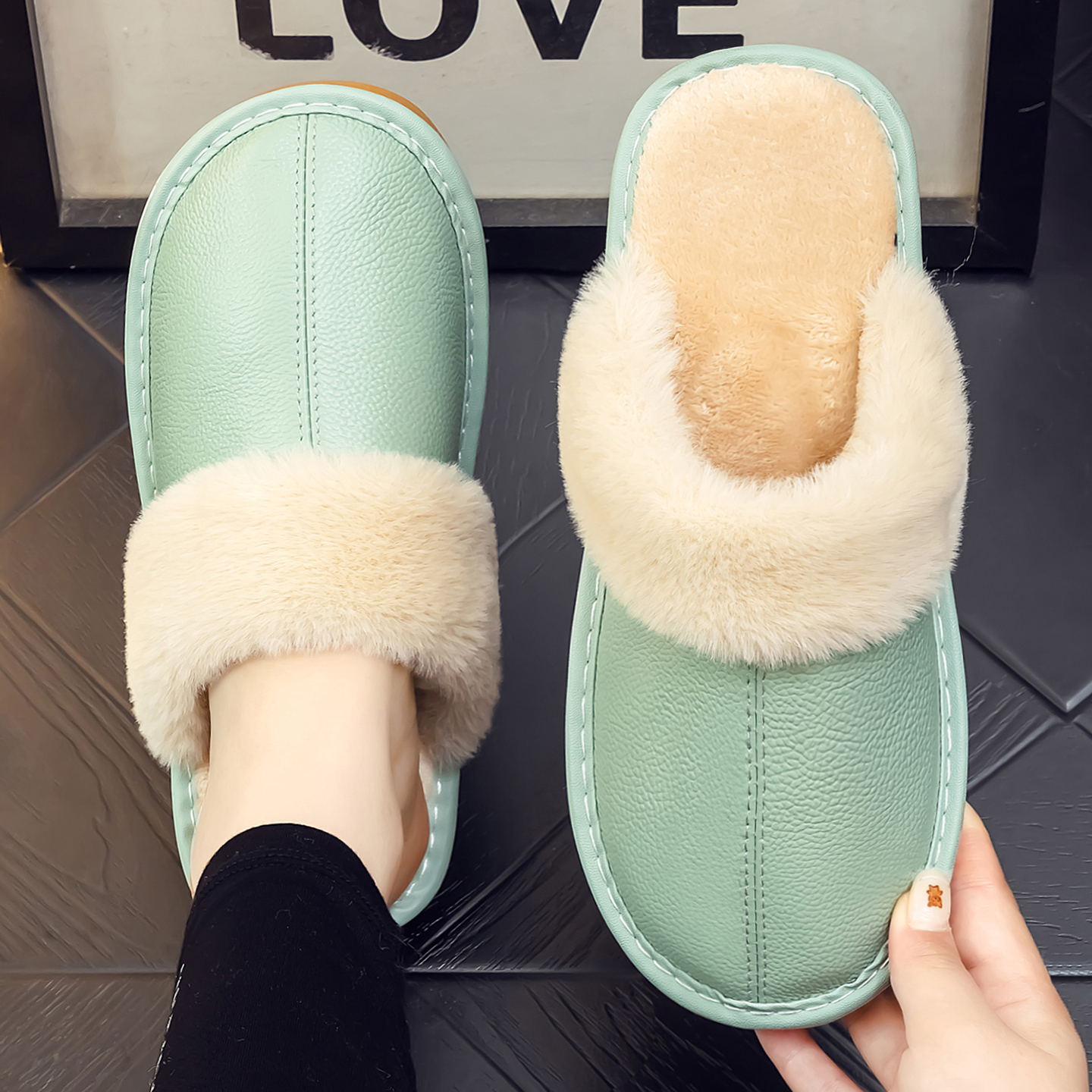 秋冬季棉拖鞋男女居家用厚底室内防滑真皮面防水冬天保暖拖鞋情侣