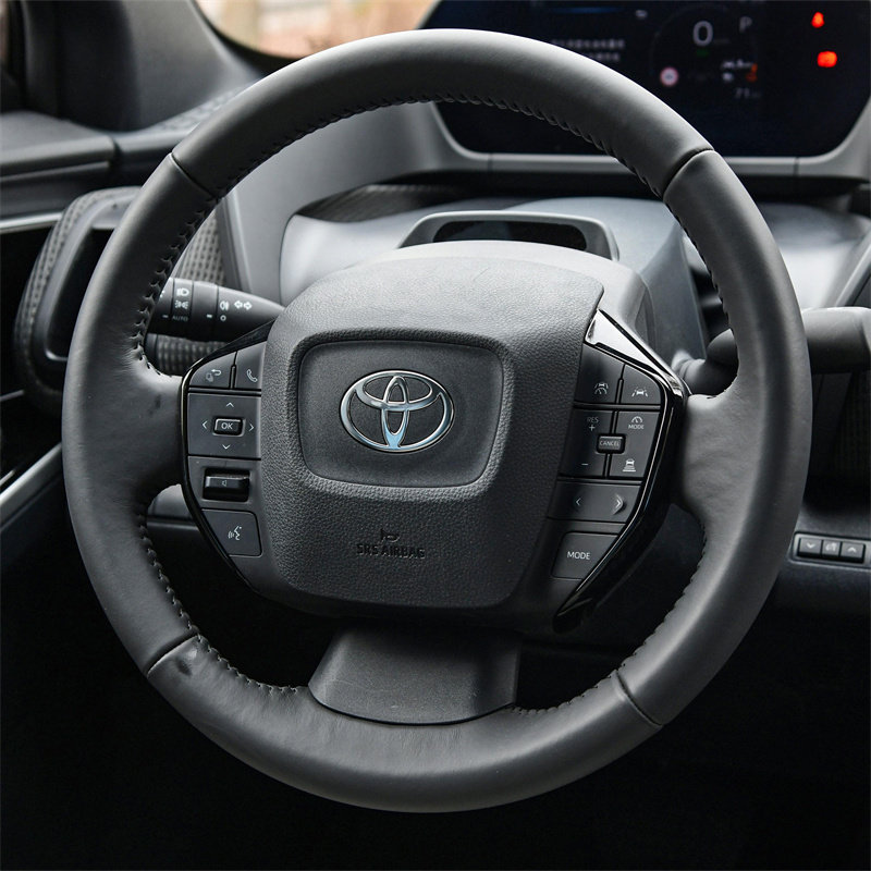 丰田BZ4X专用手缝方向盘套