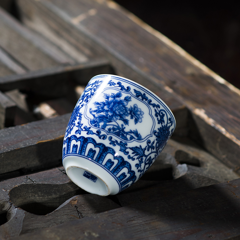 品茗杯陶瓷青花瓷釉下彩景德镇