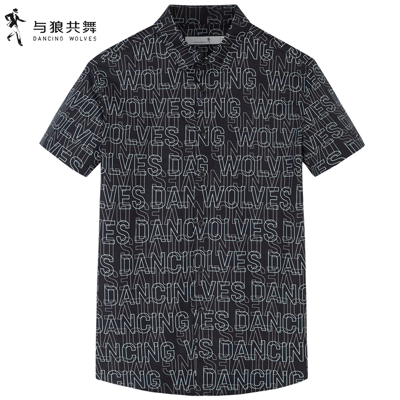与狼共舞满身印花翻领短袖衬衫